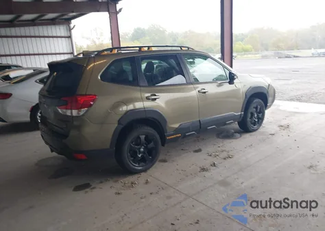 2022 Subaru Forester Wilderness z USA, uszkodzony, nr VIN JF2SKAMC2NH504783